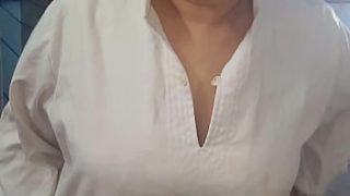 भारतीय डॉक्टर और मरीज़ का गर्म सेक्स Xxx