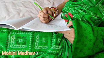 भारतीय शिक्षिका मोहिनी को उसके विद्यार्थी ने शौचालय में जोरदार चोदा हिंदी ऑडियो