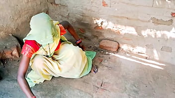 गांव की बहू की चुदाई गर्म शरीफा में बड़ा लंड और जोरदार गांड मारने का मजा हिंदी वेबसीरीज