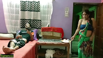 भारतीय गरम Xxx किशोरी का सेक्स सुंदर मौसी के साथ! साफ हिंदी आवाज़ में