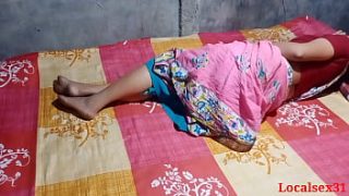 भारतीय विवाहित घरेलू बहू डॉगीस्टाइल में चुदाई (localsex31 का आधिकारिक वीडियो)