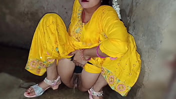 देशी भाभी की रसीली चुदाई और गर्म बातें हिंदी आडियो