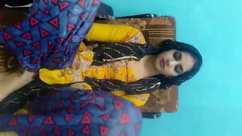 प्यारी नवविवाहित पड़ोसन भाभी के साथ मस्ती, देसी भाभी का गर्म हिंदी सेक्स वीडियो