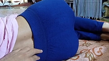 भारतीय प्यारी सौतेली बहन को सौतेले भाई ने चोदा पूरा गीला मजा बड़े डिक के साथ हिंदी ऑडियो देसी सेक्स वीडियो