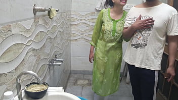 Bhai Ne Behan Ko Nanga Dekh Kar Use Zabardasti Chodne Ka Maza Liya Aur Behan Ne Bhi Khoob Chudai Ki