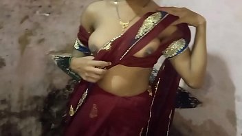 नवयुवती की गीली चूत में पहली बार का जोशीला संभोग