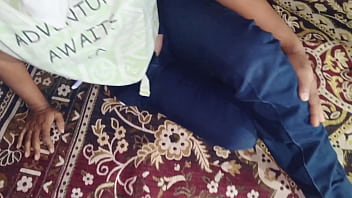 Desi Bhabhi Ne Garam Pani Se Devar Ko Nehla Diya Masti Ke Waqt Hindi Hd Video Sex