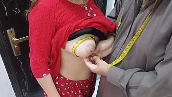 गांव की देसी बहू की गांड चोदी दर्जी ने, कपड़े सिलने के बदले में जबरदस्त हिंदी आवाज में