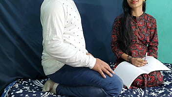 सबसे बेहतरीन हॉट डॉगीस्टाइल भारतीय अध्यापिका के साथ मीठी हिंदी आवाज़ में