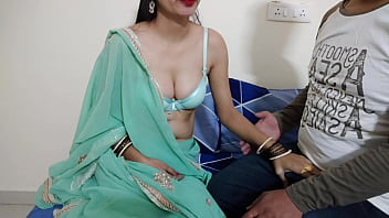 भारतीय भाभी ने अपने देवर से माँगा उसका लंड और हिंदी ऑडियो में भारतीय रोलप्ले के साथ चोदने को