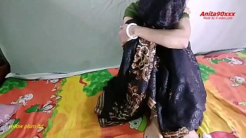 भारतीय भाभी होटल में हिंदी आवाज़ के साथ मचा रही है धाँसू मज़ा