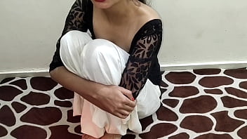 भोली भाली देसी कॉलेज की लड़की को जमकर चोदा – इंडियन बंगाली हिंदी सेक्स रोलप्ले साफ़ आवाज़ में, गर्म और जवान