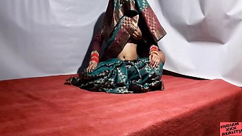 दक्षिण भारतीय सौतेली माँ और बेटे की शादी की सालगिरह पर जंगली चुदाई – पार्ट 1