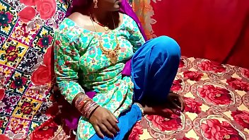 गर्म पड़ोसन की मचती हुई चुदाई की कहानी
