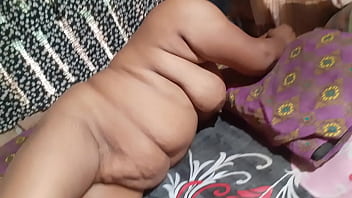भारतीय जोड़े का गर्मागरम सेक्स वीडियो, घर पर बना हुआ