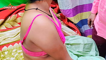 गांव की देसी लड़की की तंग चूत में पहली बार का मज़ा, हॉट गर्लफ्रेंड के साथ हिंदी सेक्स वीडियो