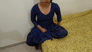 गांव की गर्म भारतीय देसी बहू अपने पति को धोखा देकर कुत्ते की तरह जानवरों जैसी चुदाई करते हुए दर्दनाक आवाज में चिल्लाती है