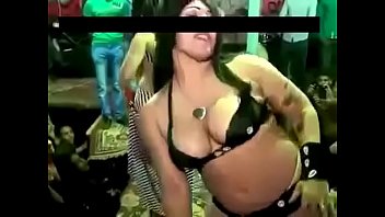 मोटे मुम्मे वाली मलयाली आंटी का गरम सेक्स