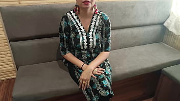 भाभी के सेक्सी बदन से उत्तेजित होकर साली ने चोदा उसकी चूत और गांड हिंदी ऑडियो