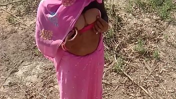 गाँव की गलियों में देसी जोड़े का जंगली यौन उन्माद