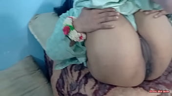 बुर्का पहनी हुई भारतीय नवयुवती की ज़ोरदार चुदाई