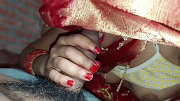 गर्म भाभी का मूत करके आना और बुर की चटाई वाला हिंदी वीडियो