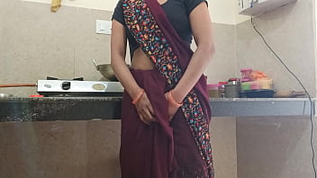 गांव की देसी भाभी रसोई में चुदाई करते हुए साफ हिंदी आवाज में