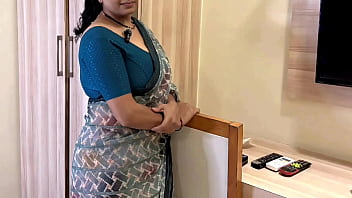 नई फ्लैट में रहने वाली भाभी ने पड़ोसी देवर जी को दिया तोहफा, पहली बार का जोशीला हिंदी ऑडियो वीडियो