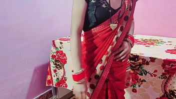 देवर जी अपने दोस्त को मना लो, उसने मुझे ज़बरदस्ती दबोचा और मेरी चूत को चोदने लगा। हिंदी ऑडियो।