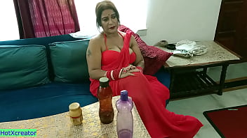 भारतीय गर्म खूबसूरत मैडम असली जबरदस्त सेक्स का मजा लेते हुए! वायरल सेक्स का बेस्ट अंदाज