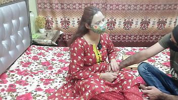 पिज़्ज़ा डिलीवरी बॉय को डॉगीस्टाइल में ज़ोरदार चोदा देसी भाभी के बड़े गांड से हिंदी ऑडियो