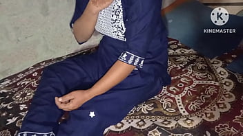भारतीय देसी लड़की के साथ सौतेली बहन का गर्म सेक्स वीडियो