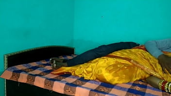 सौतेली बहन और भाई का कड़क हिंदी आवाज़ में जोरदार चुदाई का मजा