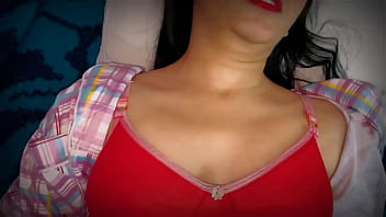 डॉक्टर ने मेरी चिकोटी और तंग चूत को साफ आवाज़ में चोदा
