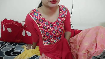 गर्म और सेक्सी टीचर सारा अपने स्टूडेंट के साथ सेक्स करते हुए उसे सिखाती है कि लड़की को कैसे खुश किया जाए, हिंदी ऑडियो में बोलती है – अंदर मत निकालना मेरी चूत में