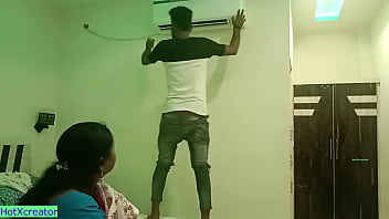 गर्म भाभी का अश्लील सेक्स एसी मैकेनिक के साथ! भारतीय बेवफा पत्नी का जबरदस्त अंतरंग मजा