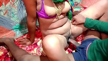 भारतीय घरेलू महिला का अति उत्तेजक और कामुक संभोग