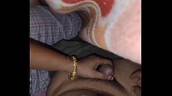 माँ के साथ रात भर का जंगी मज़ा