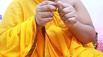 भारतीय देसी आंटी के मोटे मुम्मे