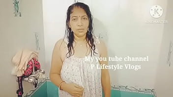 गर्म देसी स्नान का मजा