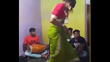 गर्म देसी भाभी