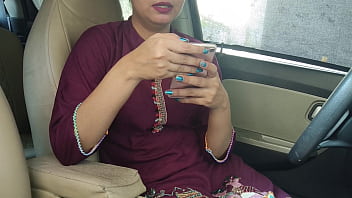 बाहर गाड़ी में वीडियो कॉल पर शर्मीली देसी लड़की का जबरदस्त Hd सेक्स वीडियो, उसके बॉयफ्रेंड ने चीख़ते हुए चोदा हिंदी आवाज़ में