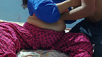 देसी भाभी के रसीले तरबूज चूस-चूसकर और जमकर चोदा गया