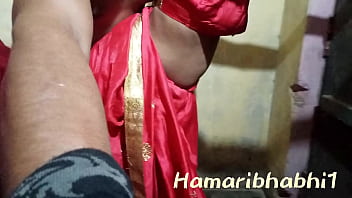 गर्म लाल साड़ी में देहाती बहू की चुदाई