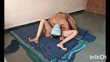 मेरी बीवी की चूत दुनिया की सबसे मस्त चूत है। पूरा वीडियो देखने के लिए सब्सक्राइब करो।
