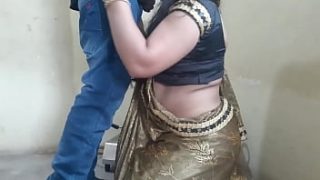 भारतीय बीवी का मोटा लंड चूसने वाला Xxx कलेक्शन