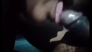 भारतीय जोड़ा जहां पत्नी दूसरे मर्दों के साथ मज़े लेती है