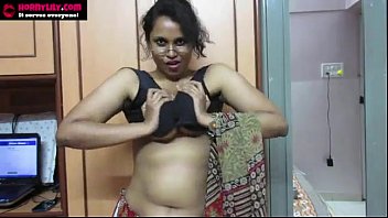 भारतीय अश्लील अध्यापिका कामुक लिली