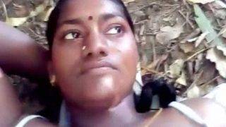 गांव की वेश्या का बाहर नंगा वीडियो