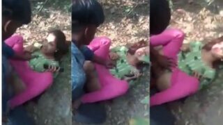 गांव के लंडों ने खुले आसमान के नीचे एक सस्ती रंडी को चोदा